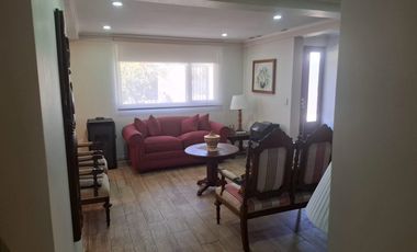 Linda casa de un piso, en Calle Ramón Olate