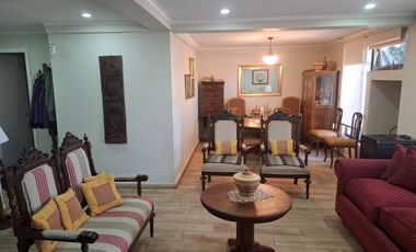 Linda casa de un piso, en Calle Ramón Olate