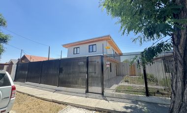 Se Vende! Hermosa casa recien remodelada 5D+3B MACUL