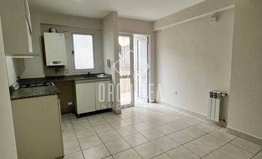 Departamento en alquiler c/ cochera en Centro