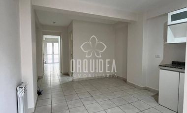 Departamento en alquiler c/ cochera en Centro