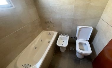 Duplex en venta en Ezpeleta Este