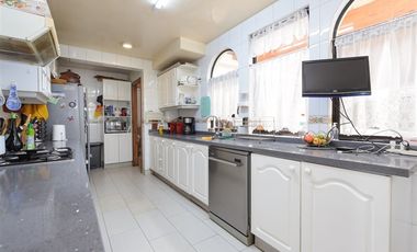 Casa en Venta en Av Alcalde Fernando Castillo Velasco / Julia Berstein