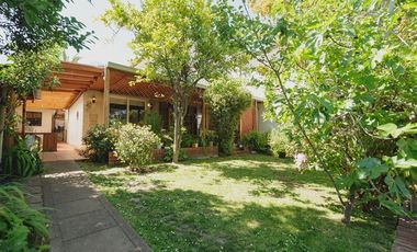 Casa en Venta en Av Alcalde Fernando Castillo Velasco / Julia Berstein