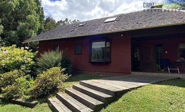 Casa en Venta en Parque Ivian 1