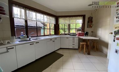 Casa en Venta en Parque Ivian 1