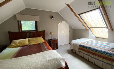 Casa en Venta en Parque Ivian 1