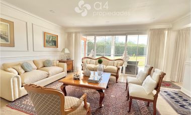 Fabulosa Casa En Sector Las Mercedes De Requínoa.