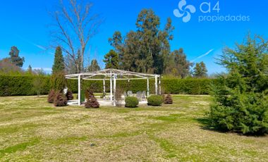 Fabulosa Casa En Sector Las Mercedes De Requínoa.