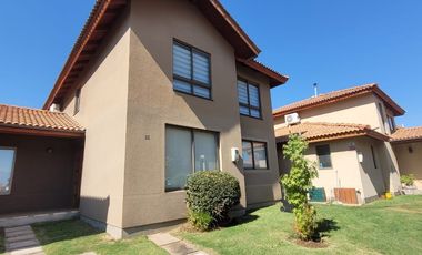 Casa en venta en MACHALÍ