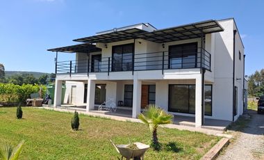 Linda Casa estilo Mediterráneo, en Sector Llepo