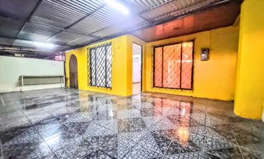 Casa en venta en LA GRANJA