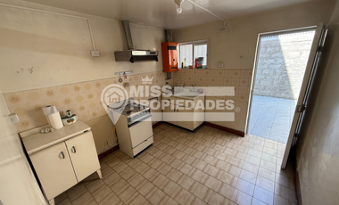 SE VENDE CASA EN SECTOR CENTRO