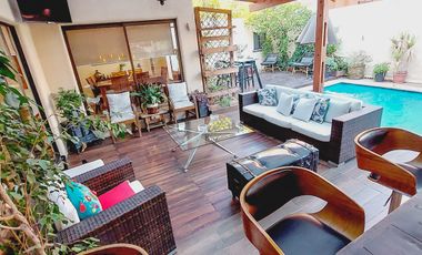 Hermosa y Amplia Casa en Excelente Condominio en Peñalolén