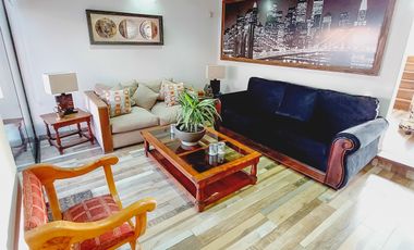 Hermosa y Amplia Casa en Excelente Condominio en Peñalolén