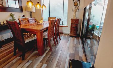 Hermosa y Amplia Casa en Excelente Condominio en Peñalolén