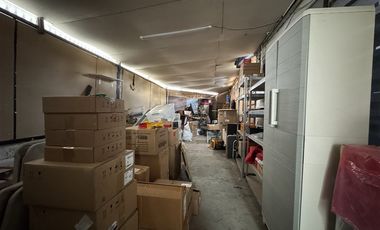 Bodega en Arriendo en Benito Rebolledo-Vicuña Mackenna / (Entre Estaciones de M. San Joaquin y M. Pedrero)