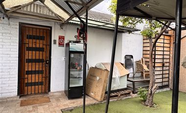 Bodega en Arriendo en Benito Rebolledo-Vicuña Mackenna / (Entre Estaciones de M. San Joaquin y M. Pedrero)