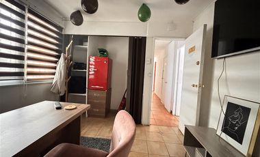 Bodega en Arriendo en Benito Rebolledo-Vicuña Mackenna / (Entre Estaciones de M. San Joaquin y M. Pedrero)