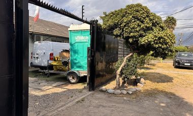 Bodega en Arriendo en Benito Rebolledo-Vicuña Mackenna / (Entre Estaciones de M. San Joaquin y M. Pedrero)