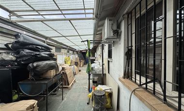 Bodega en Arriendo en Benito Rebolledo-Vicuña Mackenna / (Entre Estaciones de M. San Joaquin y M. Pedrero)