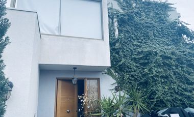 REMATE!! Se Vende! Hermosa Casa 3D+3B en Santa Elena