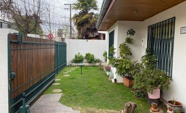 Casa de un piso, en Calle Yerbas Buenas