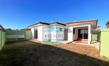 LA SERENA-ARRIENDO AMPLIA CASA 3D/2B CON GRAN PATIO