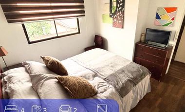 Casa En Venta De 4 Dorm. La Florida / Rojas Magallanes