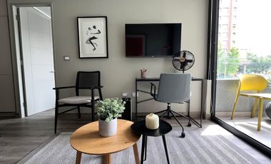 Departamento en arriendo c/ estacionamiento en Metro Irarrázaval