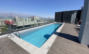 Departamento en arriendo c/ estacionamiento en Metro Irarrázaval