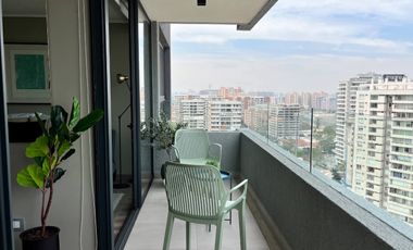 Departamento en arriendo c/ estacionamiento en Metro Irarrázaval