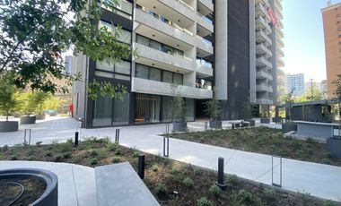 Departamento en arriendo c/ estacionamiento en Metro Irarrázaval