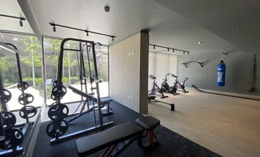 Departamento en arriendo c/ estacionamiento en Metro Irarrázaval