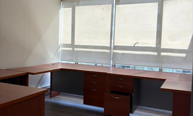 OFICINA AMOBLADA  207 M2  2 NIVELES   METRO CHILE-ESPANA