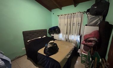 VENTA - Casa de 3 dormitorios en ROLDÁN.
