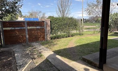 VENTA - Casa de 3 dormitorios en ROLDÁN.