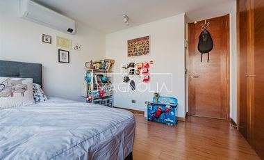 Casa en Arriendo en SE ARRIENDA CASA EN AV CHAMISERO