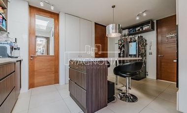 Casa en Arriendo en SE ARRIENDA CASA EN AV CHAMISERO