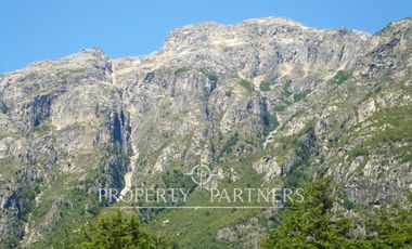 Patagonia, 106ha a orillas del río Futaleufú.