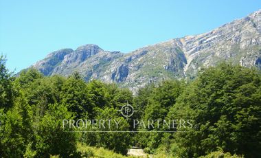 Patagonia, 106ha a orillas del río Futaleufú.