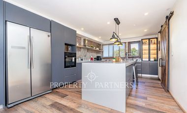 Casa Moderna en Parcela de 5.030 m² con Piscina y Jacuzzi – Calera de Tango, Sector Huequén