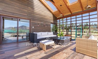 Casa Moderna en Parcela de 5.030 m² con Piscina y Jacuzzi – Calera de Tango, Sector Huequén