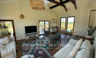 Casa Moderna en Parcela de 5.030 m² con Piscina y Jacuzzi – Calera de Tango, Sector Huequén