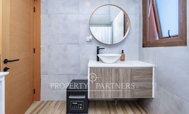 Casa Moderna en Parcela de 5.030 m² con Piscina y Jacuzzi – Calera de Tango, Sector Huequén