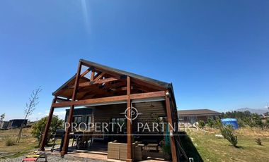 Casa Moderna en Parcela de 5.030 m² con Piscina y Jacuzzi – Calera de Tango, Sector Huequén