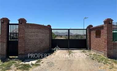 Casa Moderna en Parcela de 5.030 m² con Piscina y Jacuzzi – Calera de Tango, Sector Huequén