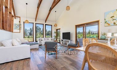 Casa Moderna en Parcela de 5.030 m² con Piscina y Jacuzzi – Calera de Tango, Sector Huequén