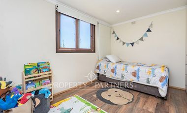 Casa Moderna en Parcela de 5.030 m² con Piscina y Jacuzzi – Calera de Tango, Sector Huequén