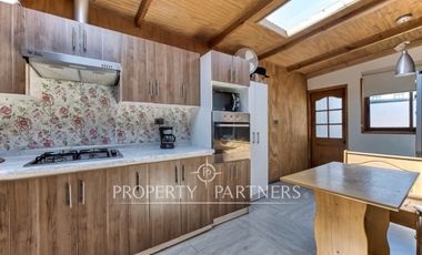 Venta de hermosa casa en condominio, Peñalolén